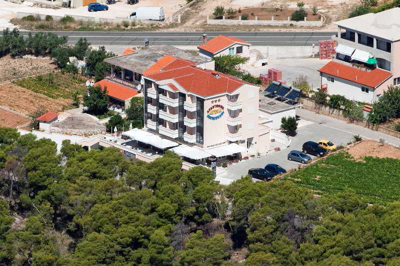 Apartments And Rooms Astoria Seget Vranjica Εξωτερικό φωτογραφία